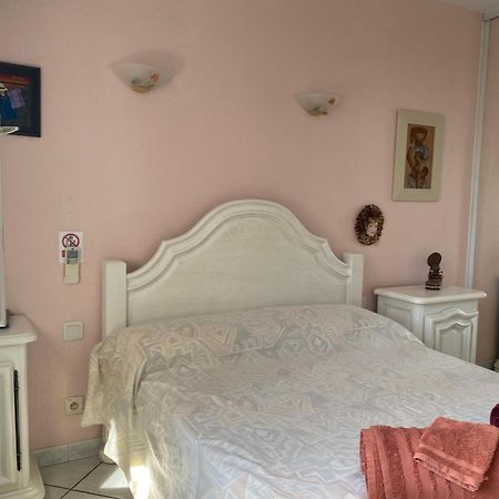 Chambres Table D'Hotes Carpe Diem Villeneuve-la-Rivière Esterno foto